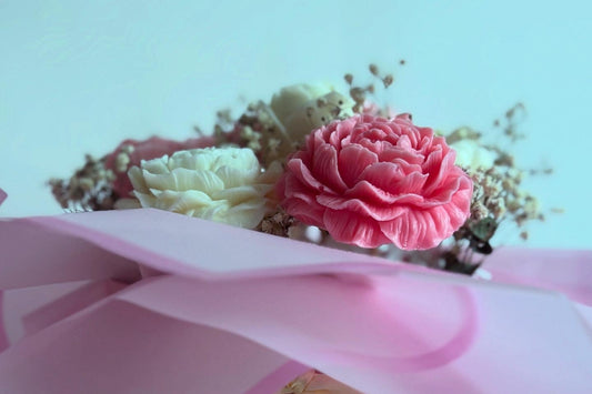 Arreglo decorativo Luci con flores en cera natural