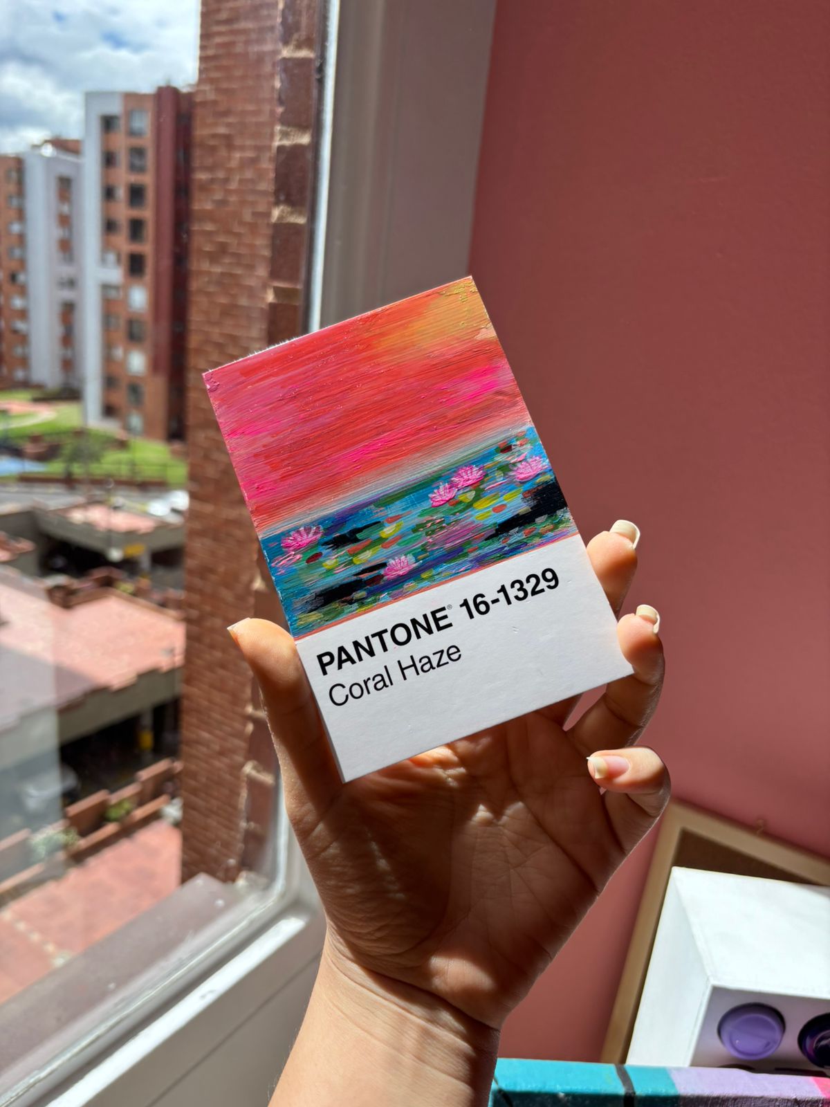 Pantone Coral 16-1329